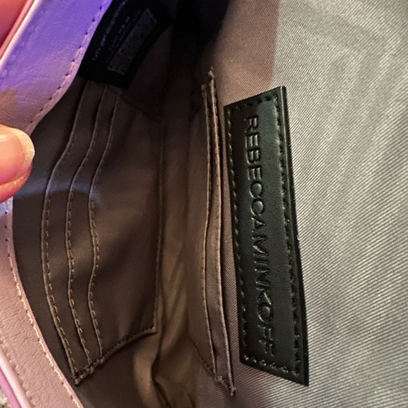 NEW Chevron Quilt Leather Crossbody Bag
Rebecca Minkoff - Picture 5 of 6